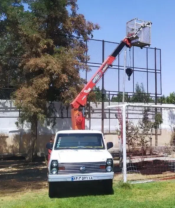 خدمات جرثقیل کوچولو.نیسان دکل بلند (سبد بالابر)|خدمات حمل و نقل|همدان, |دیوار