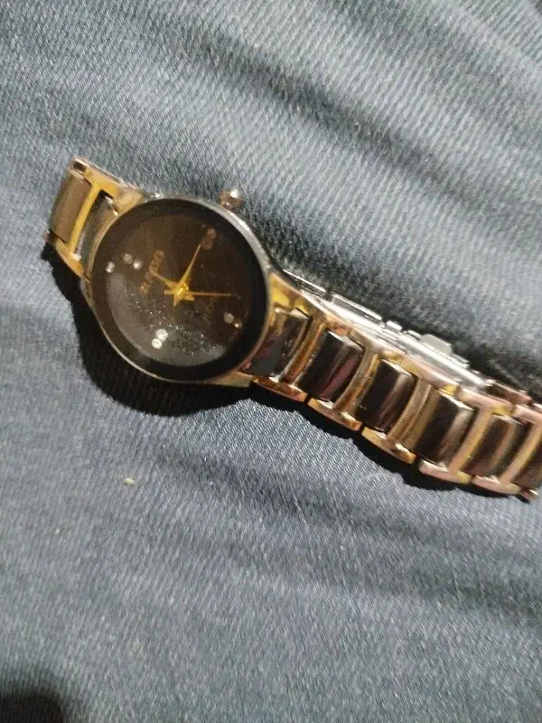 ساعت مچی|ساعت|یزد, |دیوار