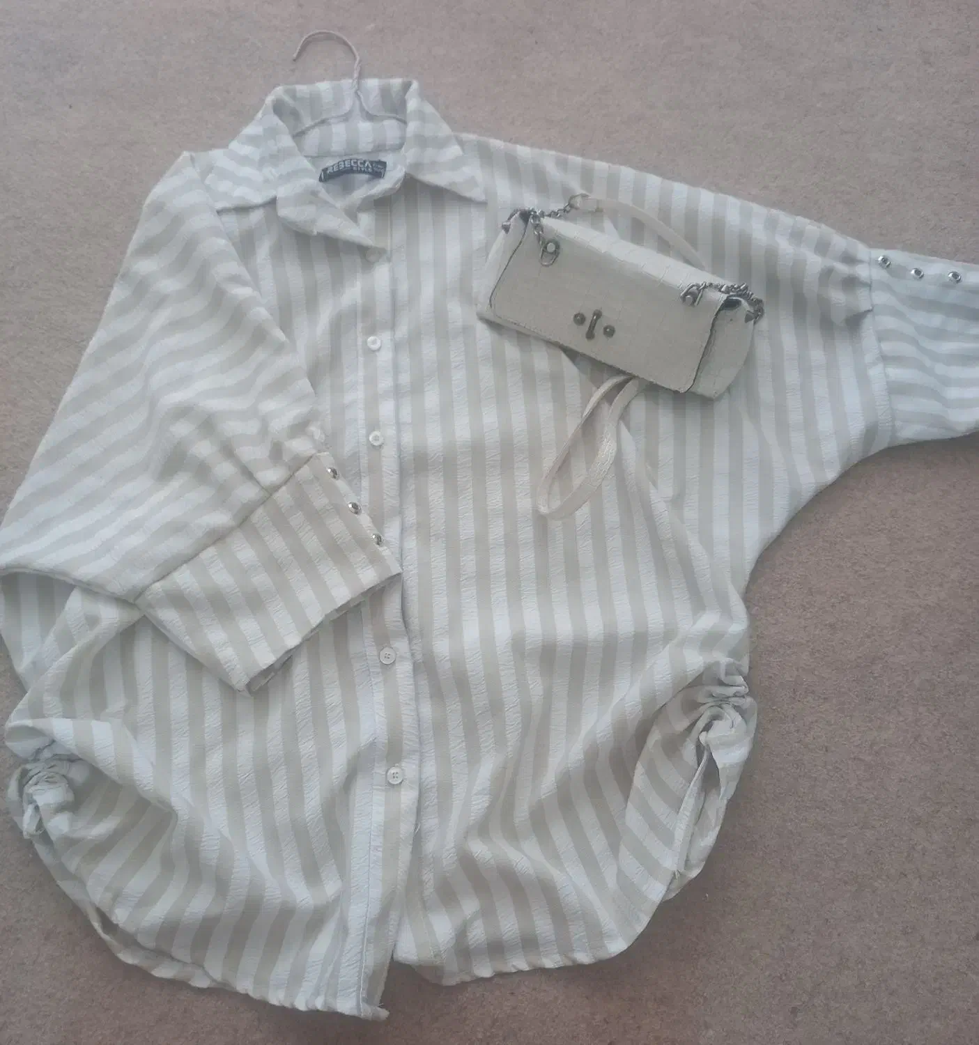 شومیز مانتویی فری سایز با کیف هدیه|لباس|یاسوج, |دیوار