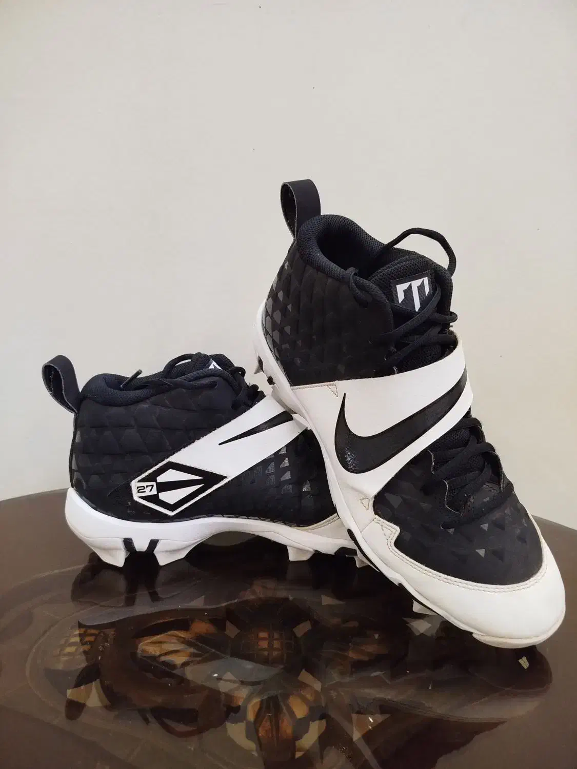 کتونی فوتبال نایکی اصل اورجینال|کیف، کفش، کمربند|تهران, دانشگاه شریف|دیوار