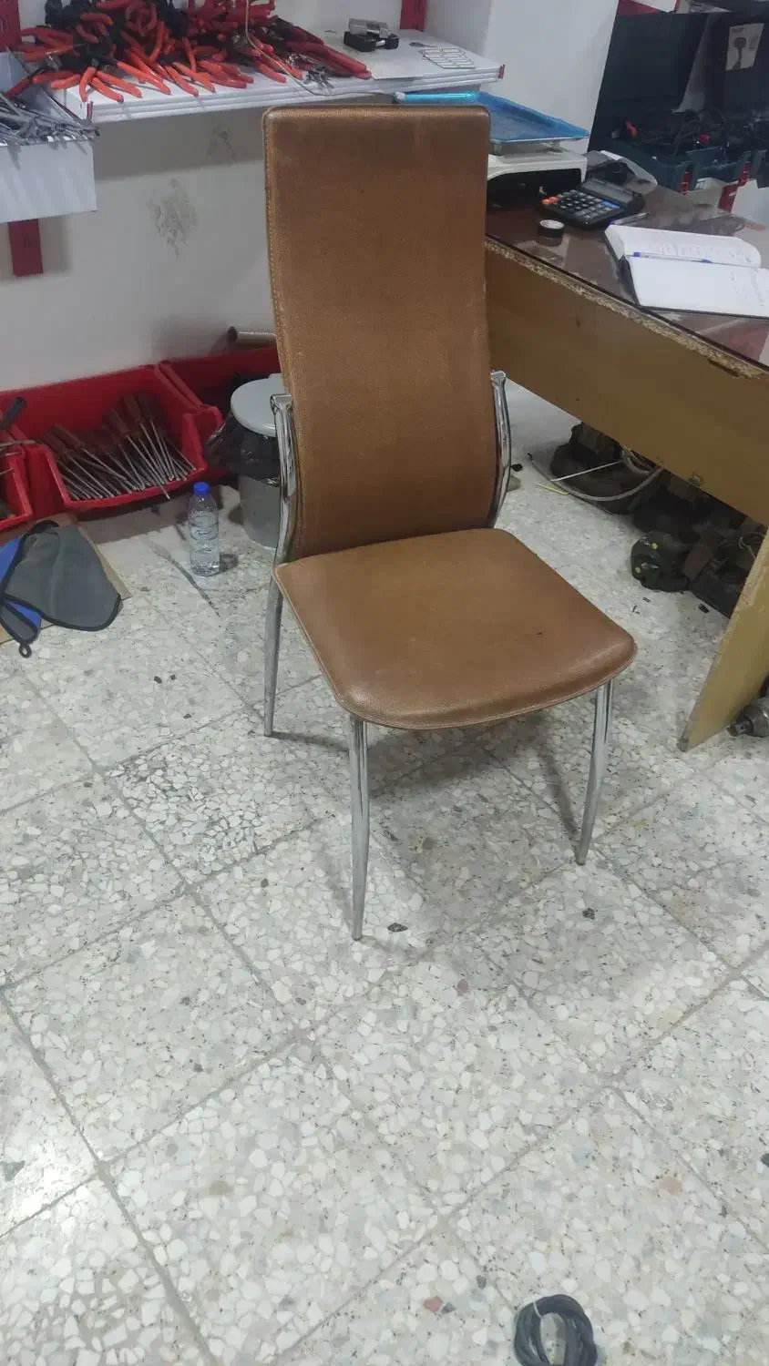صندلی استیلی روکش چرم نو زیر قیمت|میز و صندلی غذاخوری|بندرعباس, |دیوار