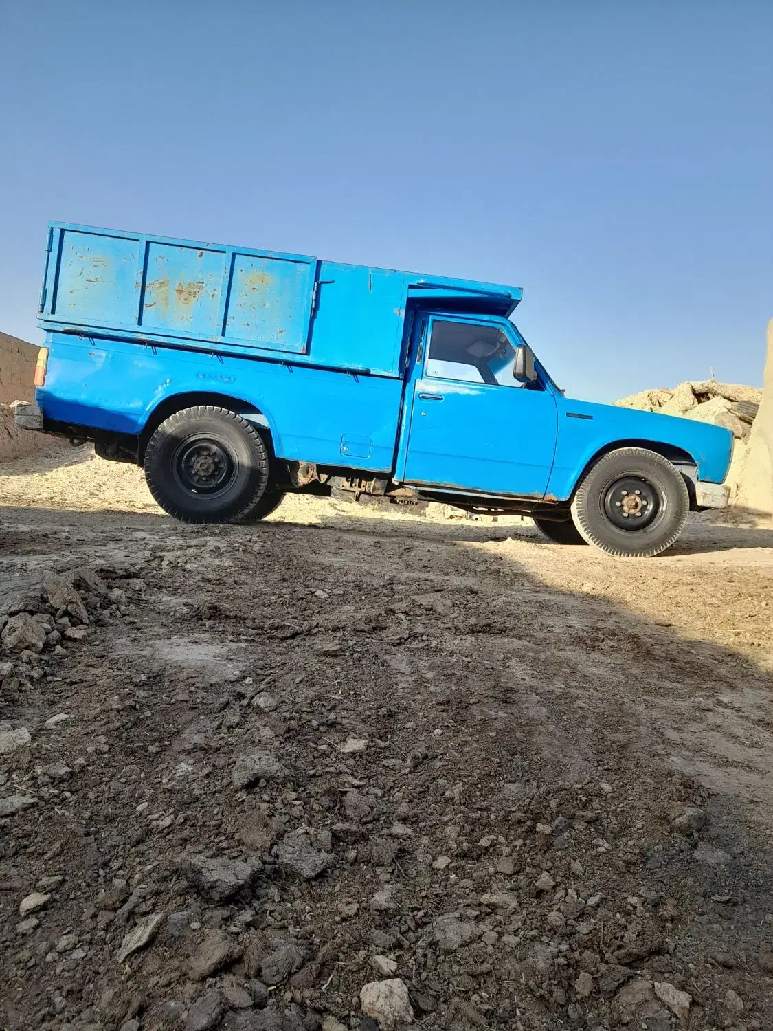 نیسان ۸۵ بیرنگ|خودرو سواری و وانت|اراک, |دیوار