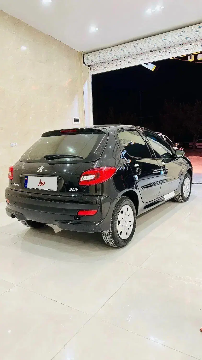 207 tu5 مدل ۱۴۰۳|خودرو سواری و وانت|شیراز, فرودگاه شهید دستغیب شیراز|دیوار
