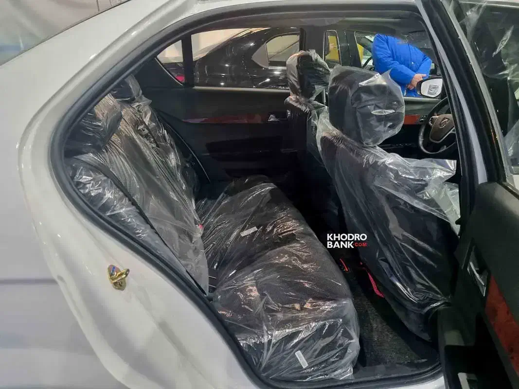 خودروی دنا پلاس صفر 1404|خودرو سواری و وانت|نجفآباد, امام خمینی|دیوار