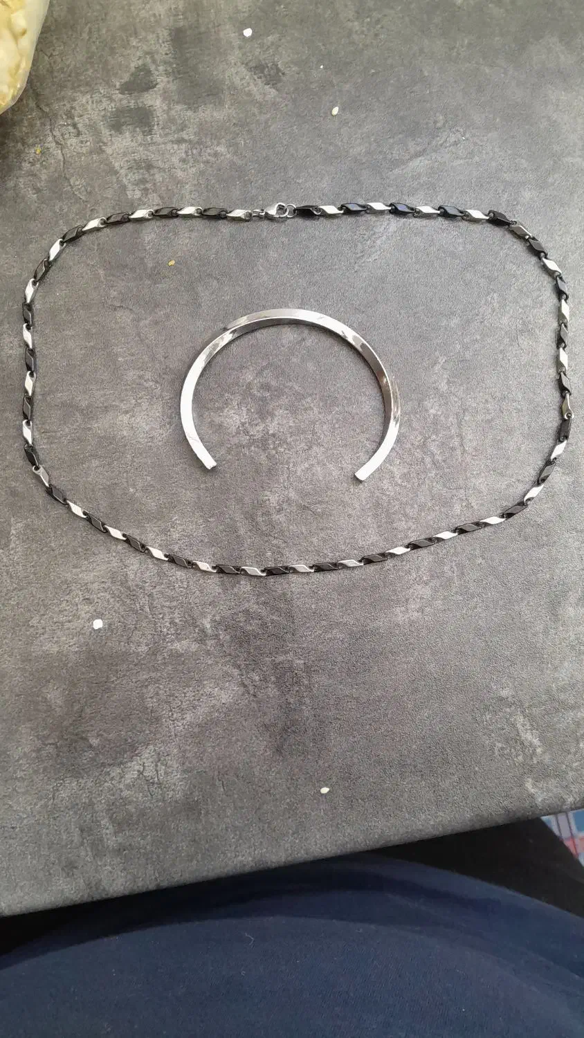 خلخال و زنجیر نو|جواهرات|قم, سراجه (۱۵ خرداد)|دیوار