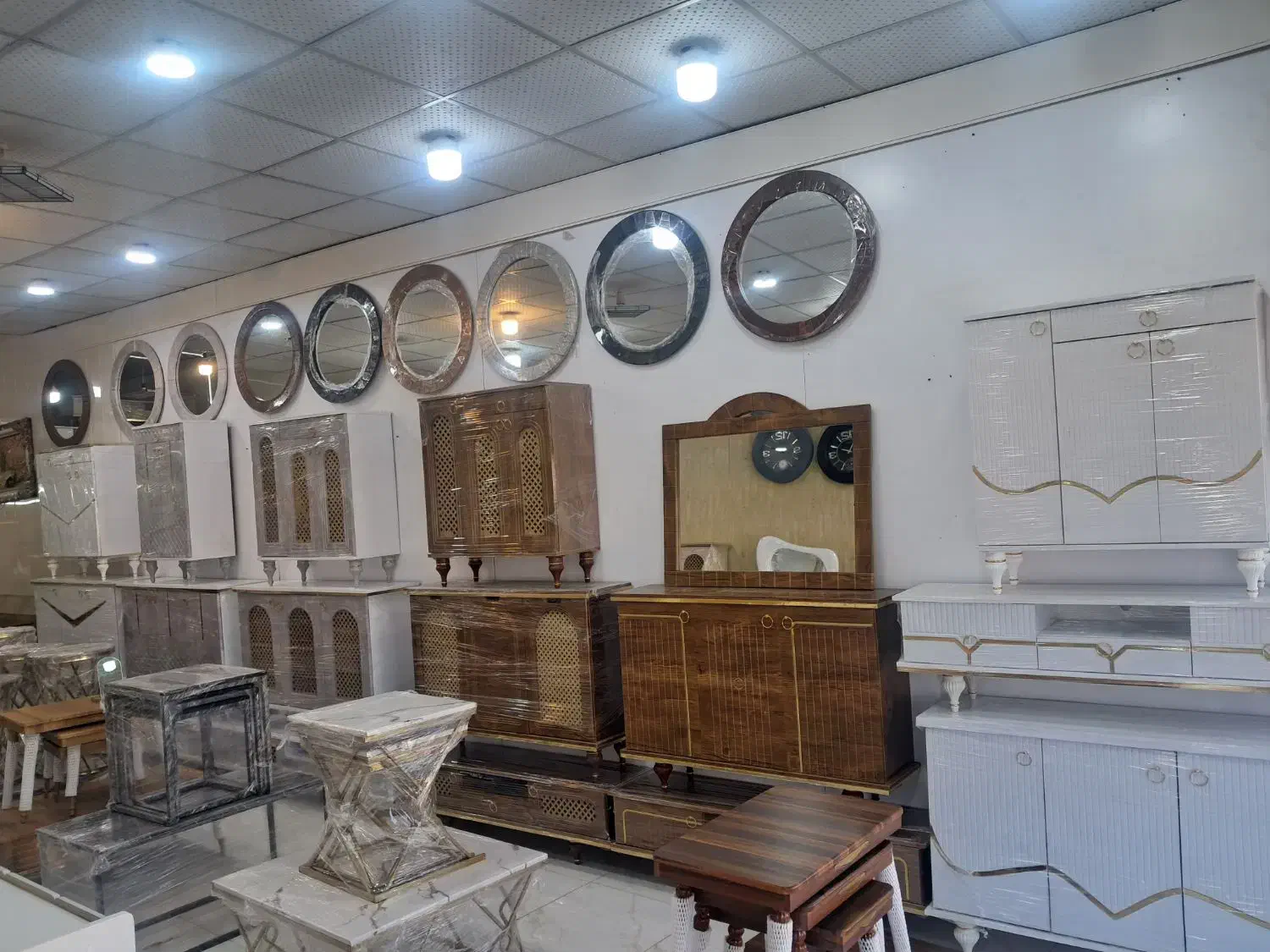 آینه کنسول شیک ۴۸۵۰زیرتلو.یزیو.ن۲۸۵۰.جا.کفشی۲۷۵۰|بوفه، ویترین، کنسول|ملایر, |دیوار