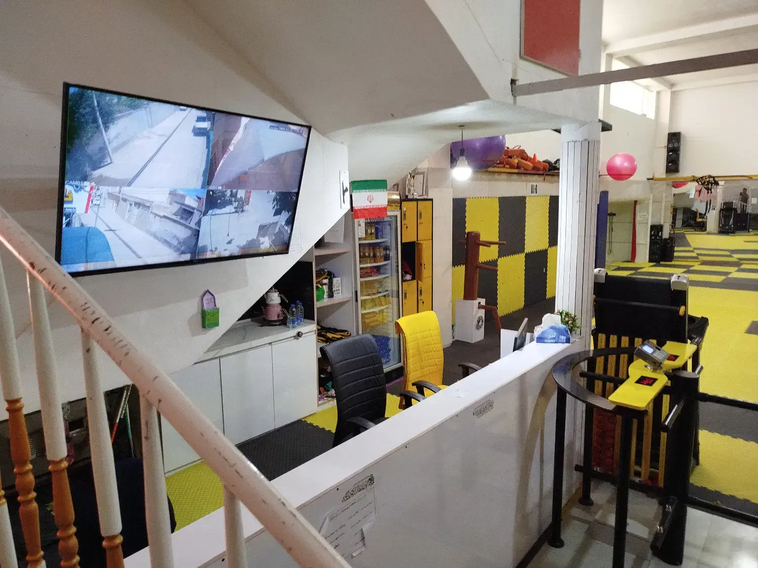 منشی خانم جهت کار در باشگاه|استخدام اداری و مدیریت|آشخانه, |دیوار