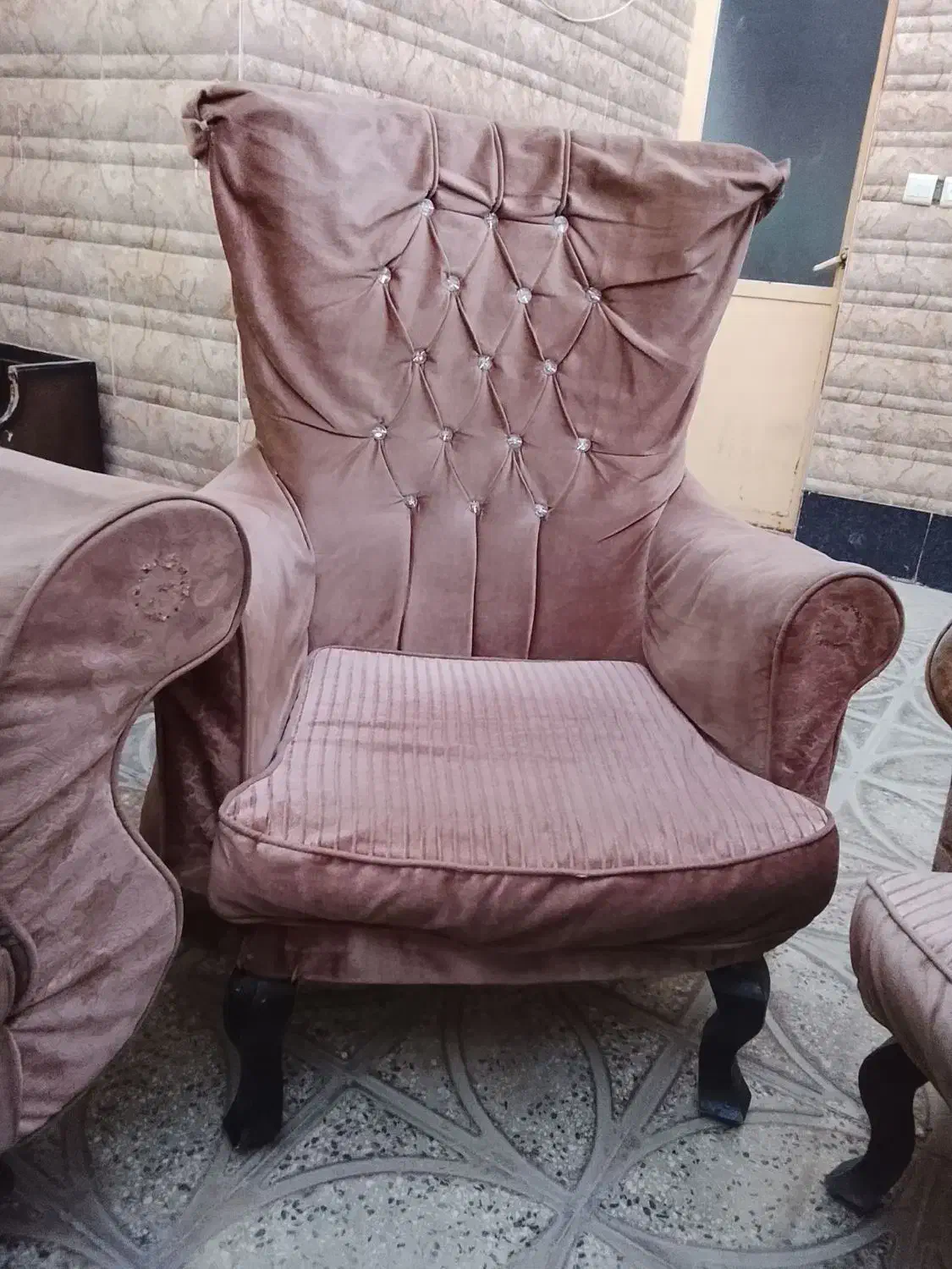 مبل۷نفره|مبلمان خانگی و میز عسلی|ابریشم, |دیوار