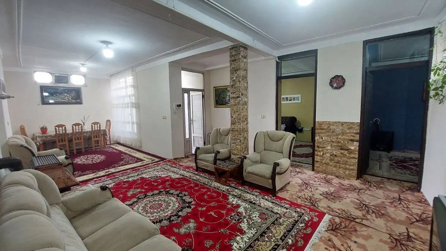 سویت دربست دوخواب مرکز شهر پارکینگ دار|اجارهٔ کوتاه‌مدت آپارتمان و سوئیت|سنندج, |دیوار