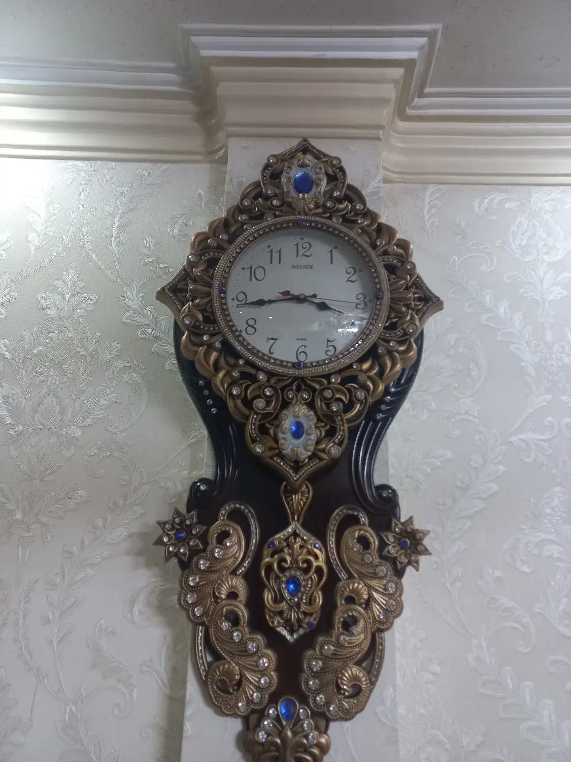 ساعت دیواری|ساعت دیواری و تزئینی|ری, سیزده آبان|دیوار