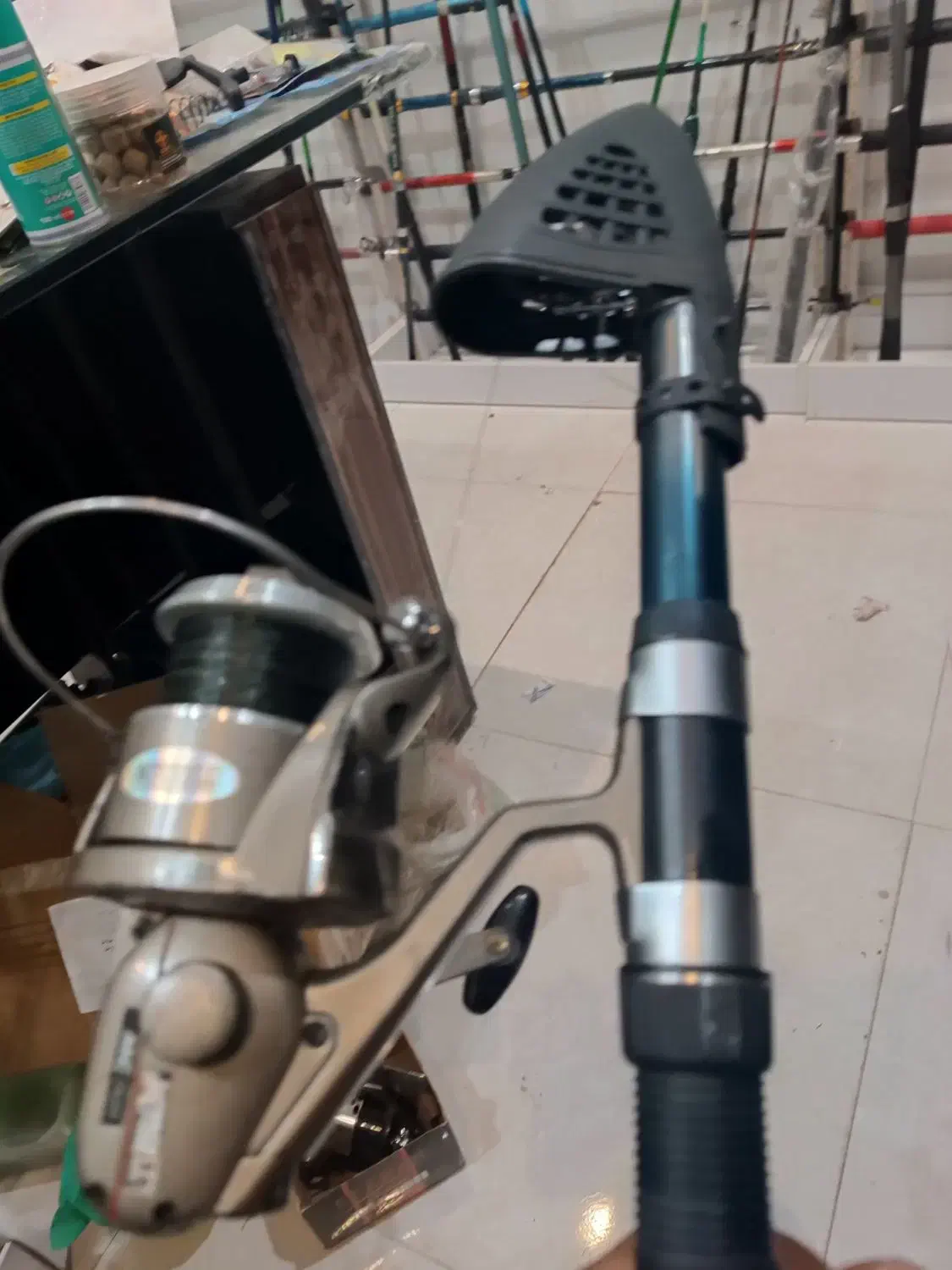 لنسر ماهیگیری|ماهیگیری|اصفهان, بوستان کوهستانی صفه|دیوار