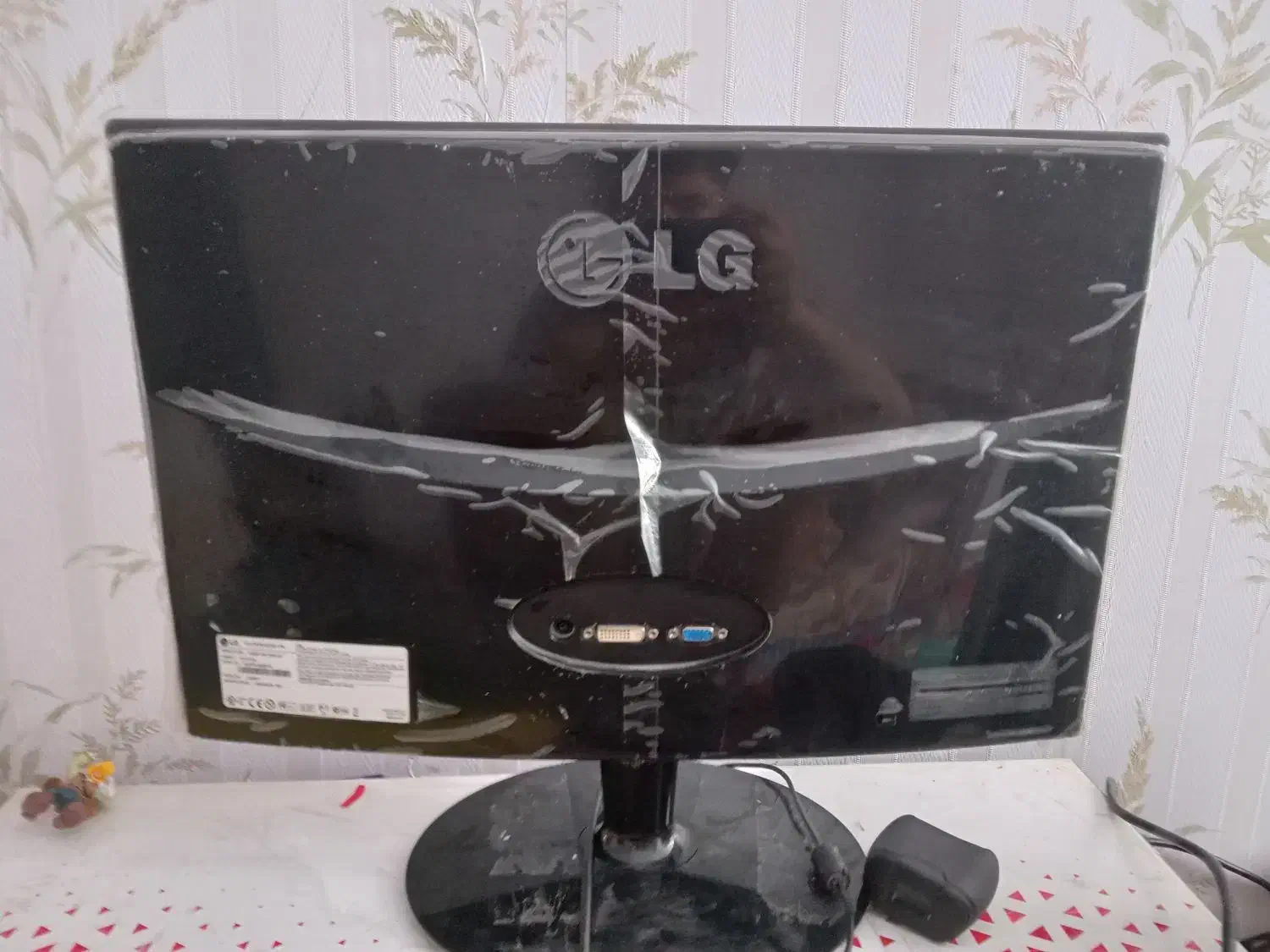 مانیتور نونو 20 اینچ|قطعات و لوازم جانبی رایانه|شهریار, شهرک شاهد|دیوار