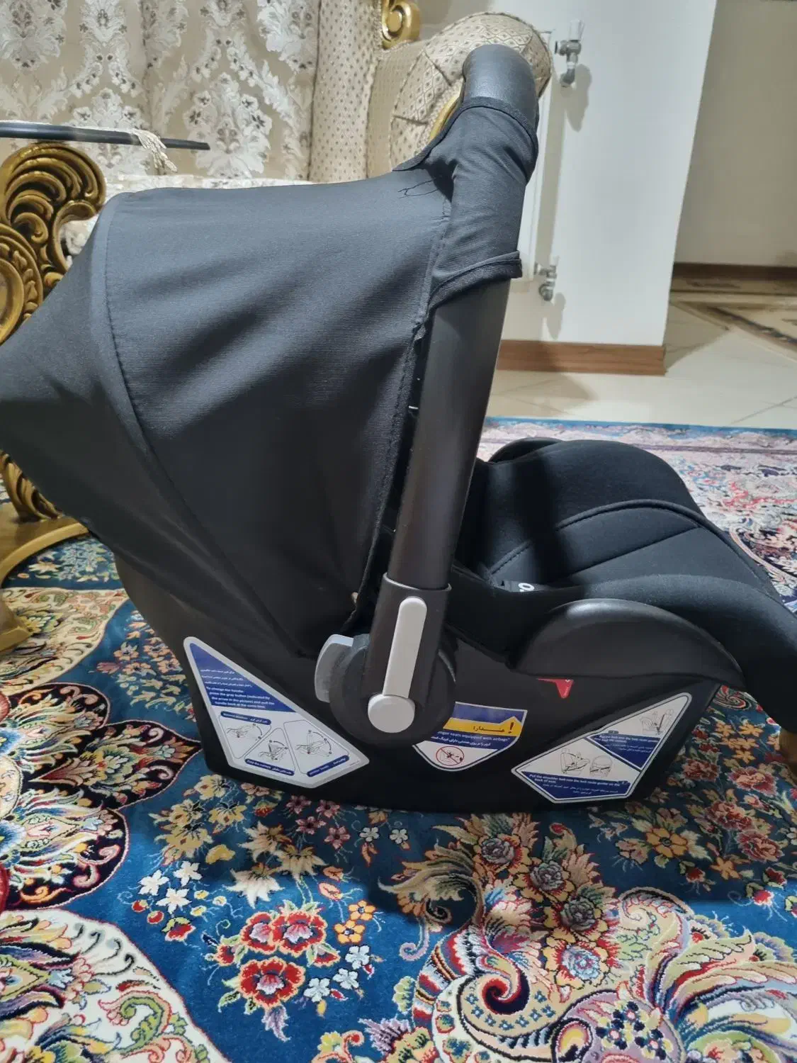 کریر نو|کالسکه و لوازم جانبی|شاهینشهر, خانه کارگر|دیوار