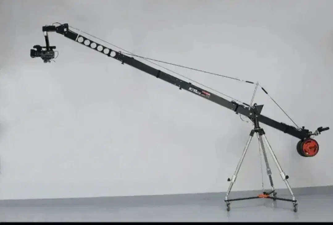 دو عدد کرین 6 متری و 4 متری|دوربین عکاسی و فیلم‌برداری|کاشمر, |دیوار