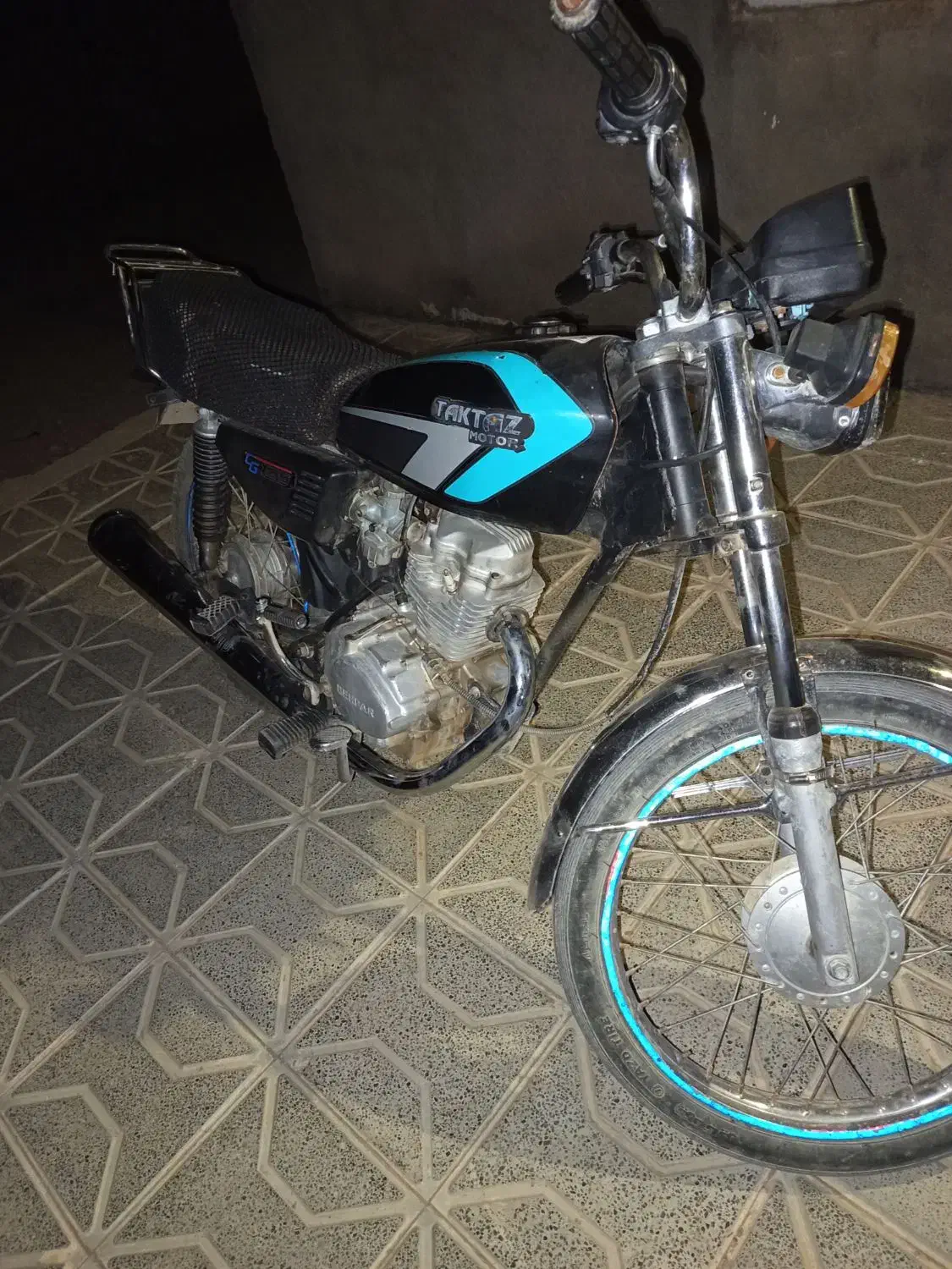 موتور|موتورسیکلت|تربت جام, جامرود|دیوار