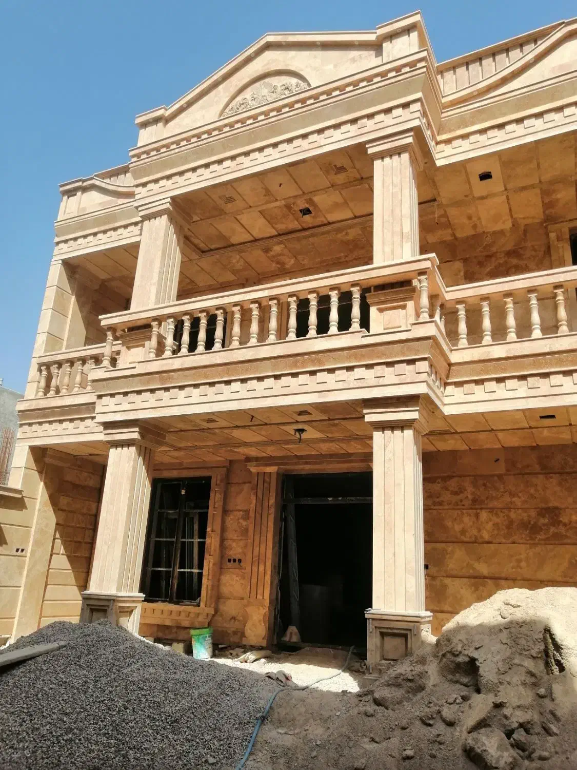 استادنماکارساختمان وداخلی ساختمان باکیفیت خوب|خدمات پیشه و مهارت|جلفا, |دیوار