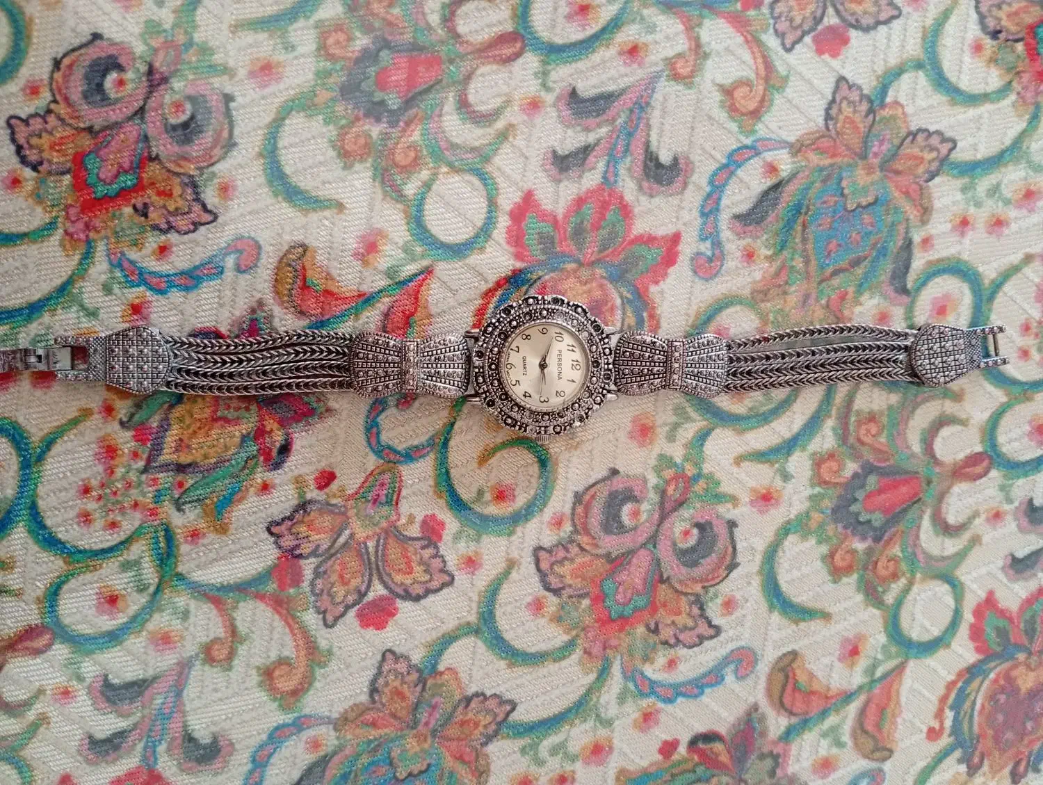 ساعت مچی زنانه سالم ودر حد نو|ساعت|سنندج, |دیوار