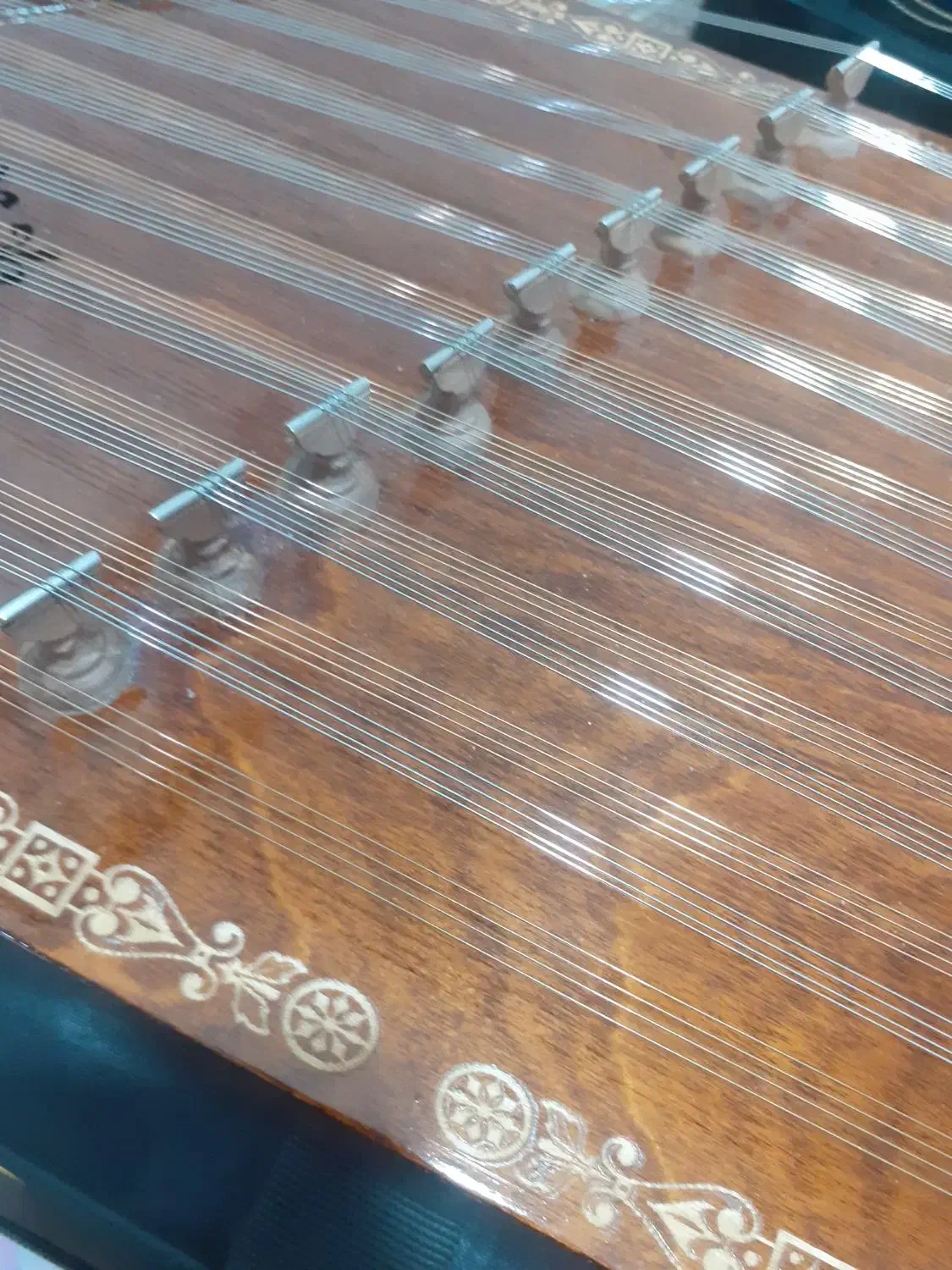 سنتور|سازهای سنتی|تبریز, |دیوار