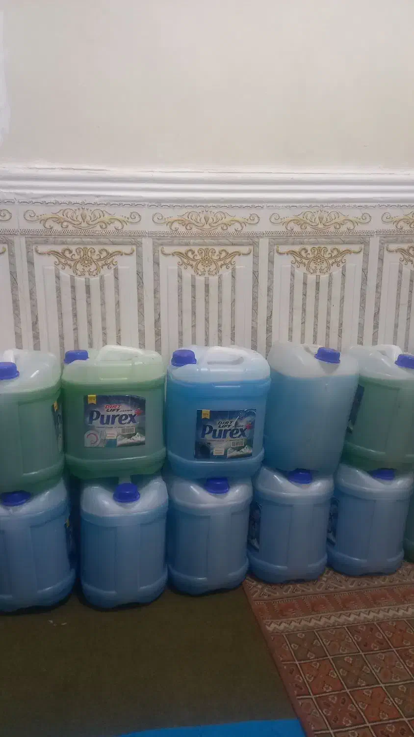 مایع ۱۰ لیتری ادرس جمعه بازار|مواد شوینده و دستمال کاغذی|بروجرد, |دیوار