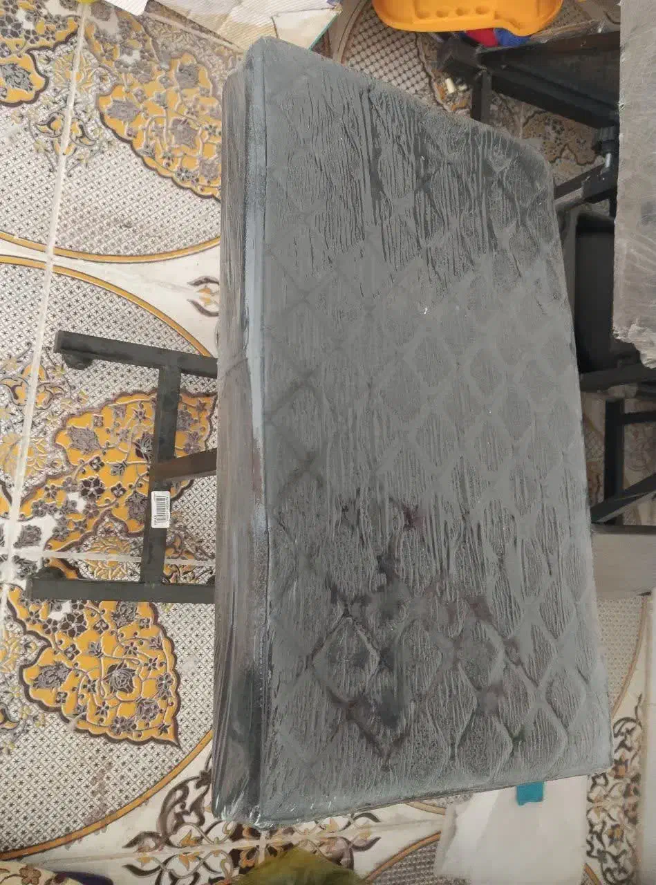 وسایل ارایشگاه|آرایشگاه و سالن‌های زیبایی|میبد, |دیوار