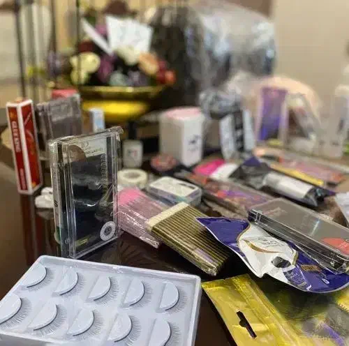 وسایل مژه|آرایشگاه و سالن‌های زیبایی|بهبهان, |دیوار