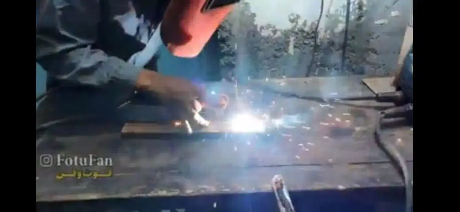 جوشکار سیار جوشکاری اجرای سقف شیب دار شیروانی|خدمات پیشه و مهارت|هشتگرد, خور|دیوار