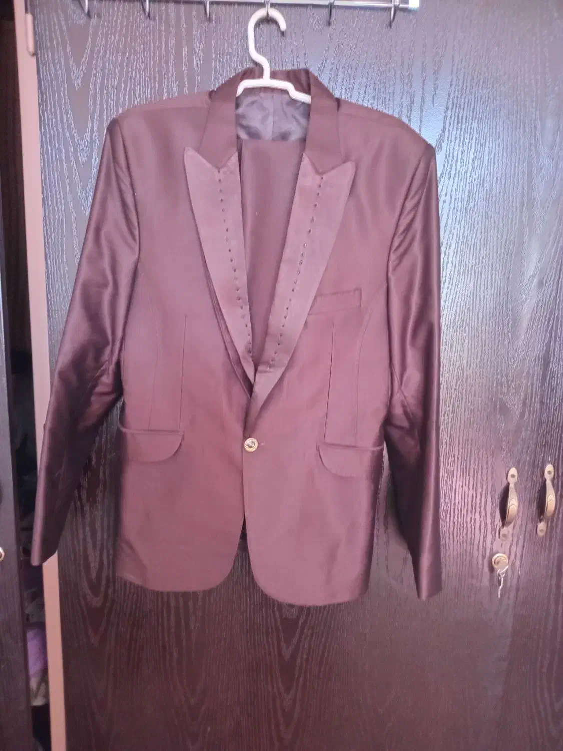 پوشاک|لباس|قم, کلهری|دیوار