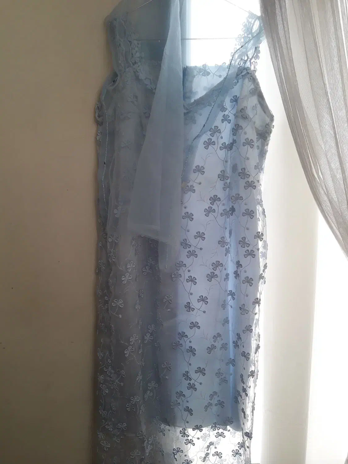 لباس مردانه وزنانه ودخترانه قیمت مناسب|لباس|کاشان, شمس آبادی|دیوار