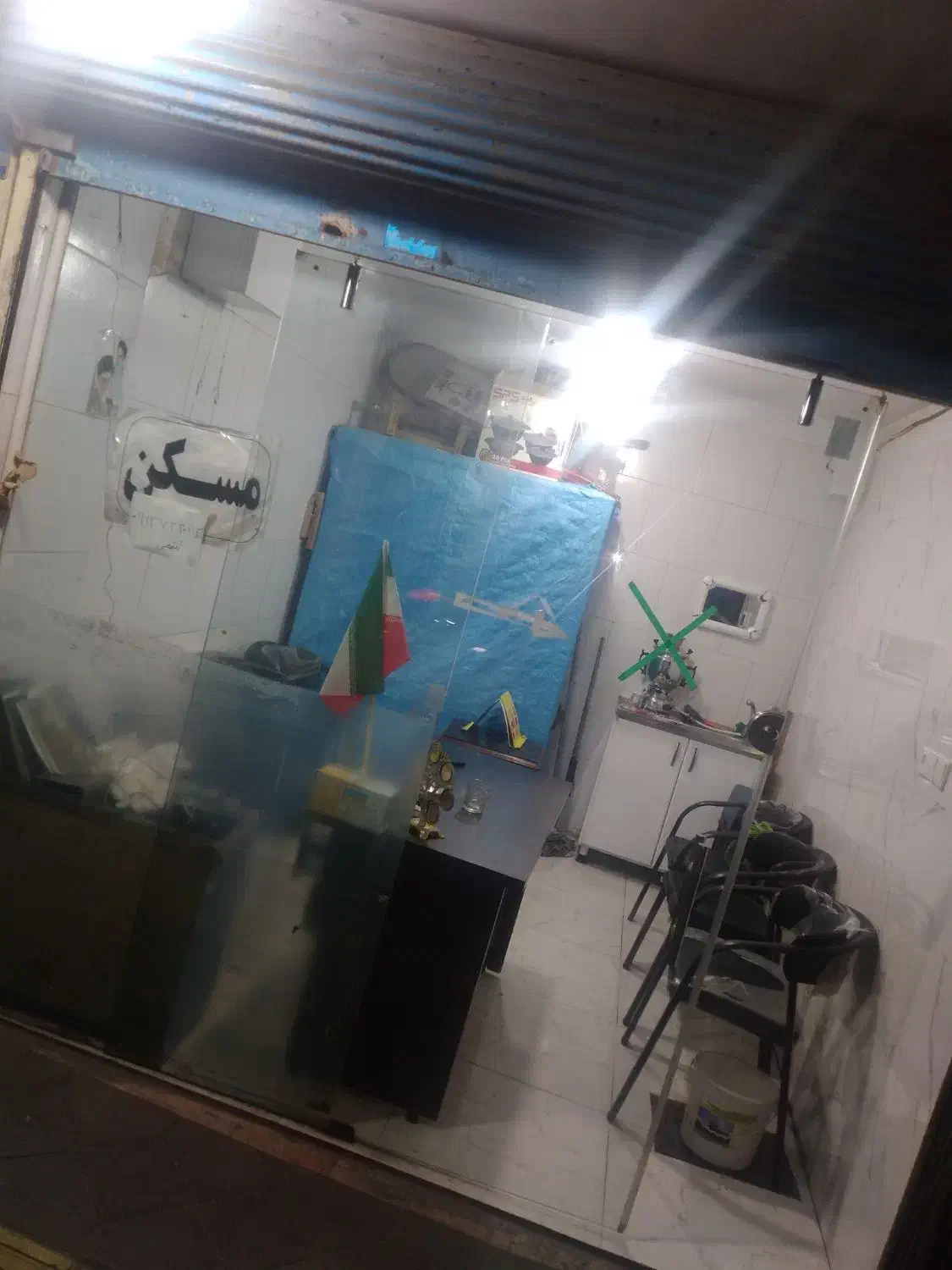 ۱۱ متر مغازه|اجارهٔ مغازه و غرفه|تهران, خاک سفید|دیوار