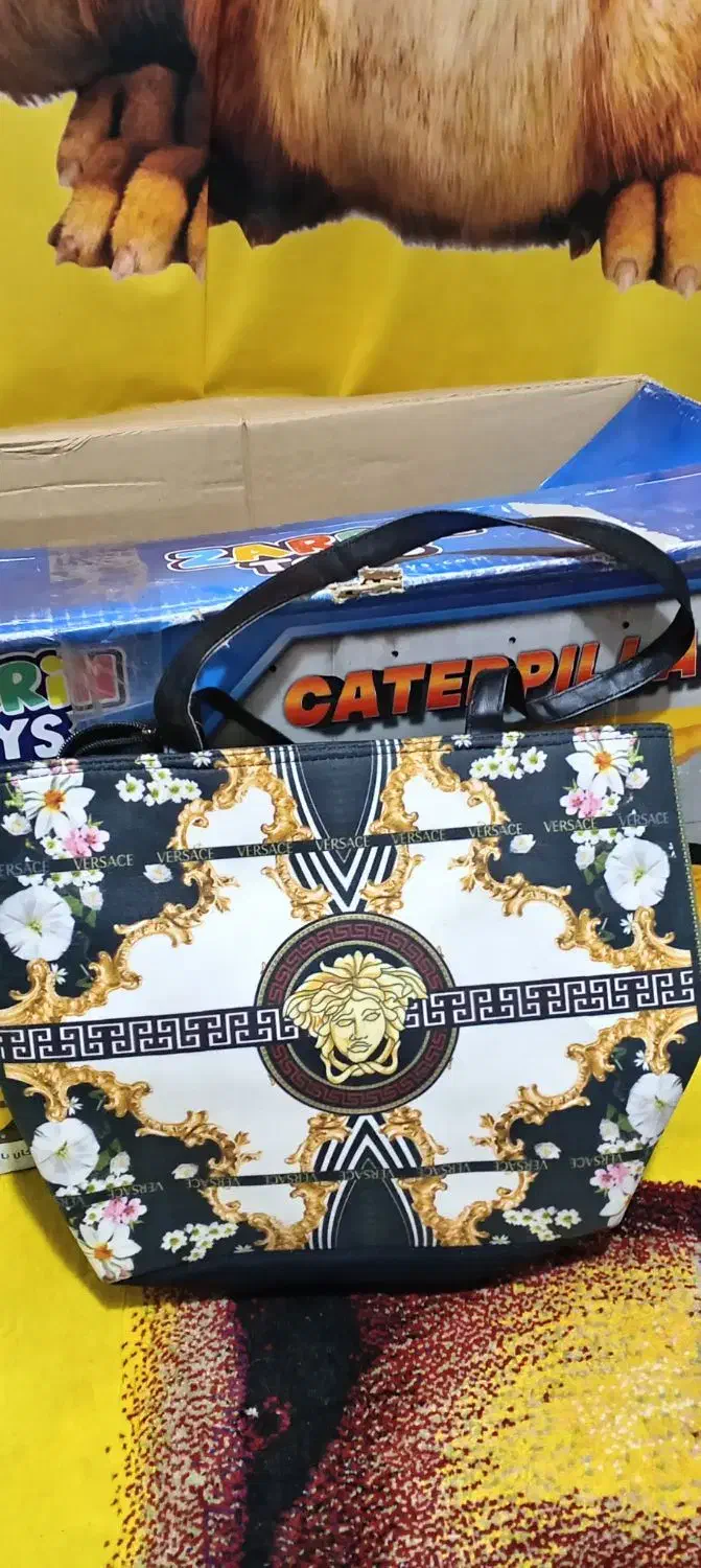 کیف ورساچ کاملا نو|کیف، کفش، کمربند|شیراز, فاضل|دیوار