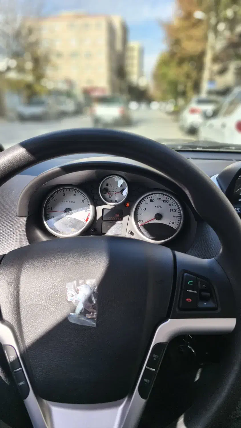 207 تیوفایوپلاس 1404 سقف فلز|خودرو سواری و وانت|کرمانشاه, |دیوار