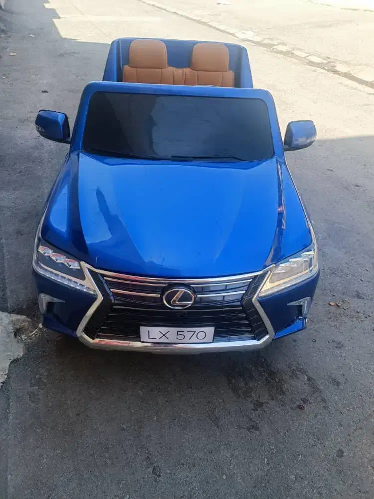 ماشین شارژی لکسوس LX570 دو نفره موزیکال|اسباب‌‌بازی|سیرجان, |دیوار