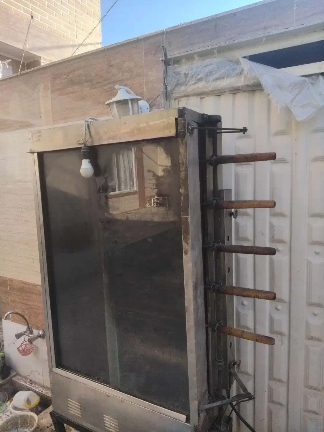 جوجه گردان ۶سیخ|کافیشاپ و رستوران|نجفآباد, قلعه سفید|دیوار