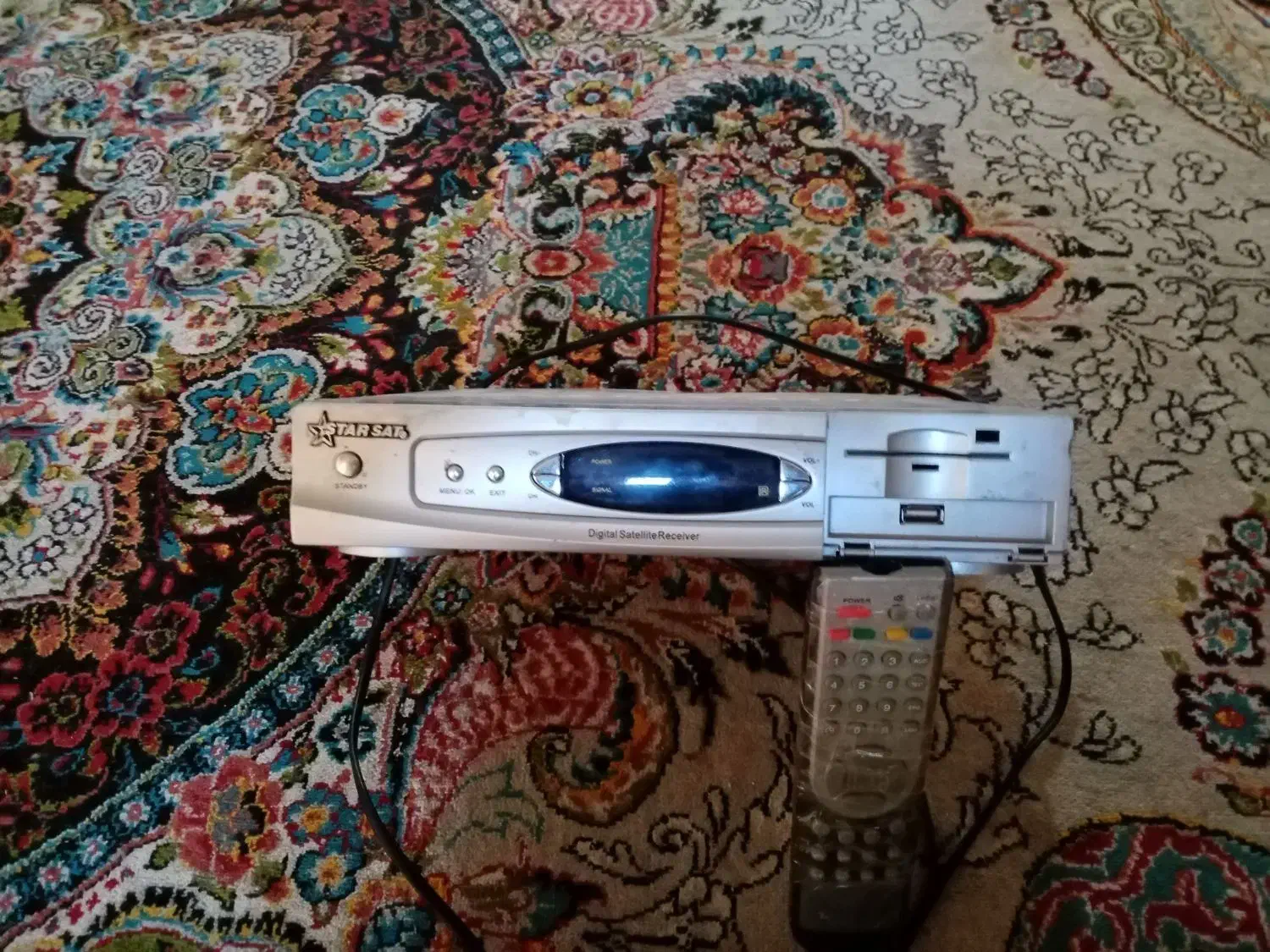 گیرنده دیجیتال|صوتی و تصویری|شهرضا, |دیوار