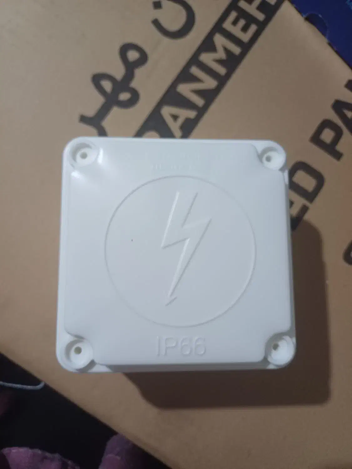 لوازم برقی زیر قیمت|لامپ و چراغ|رشت, گیل|دیوار