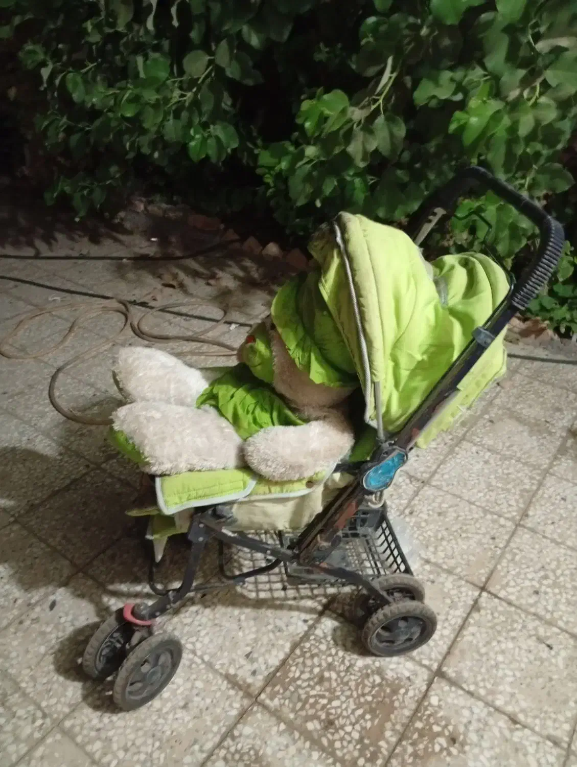 تخت و گهواره بچه|تخت و صندلی بچه|خرمشهر, |دیوار