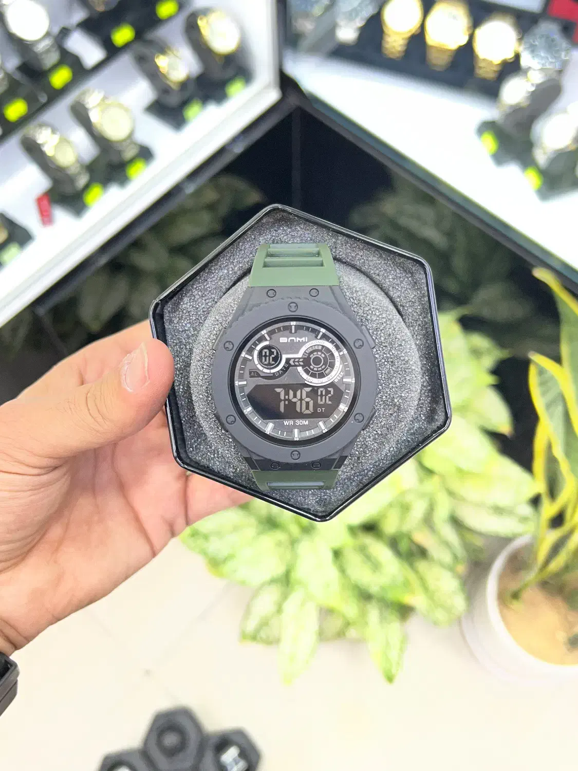 ساعت بنمی ضد اب صدرصد|ساعت|قم, ارم|دیوار