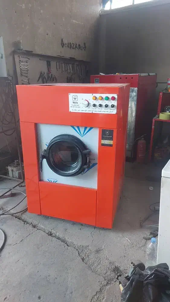 استخدام آقا +آموزش+حقوق +صبحانه و ناهار|استخدام خدمات فروشگاه و رستوران|تهران, جنت‌آباد شمالی|دیوار