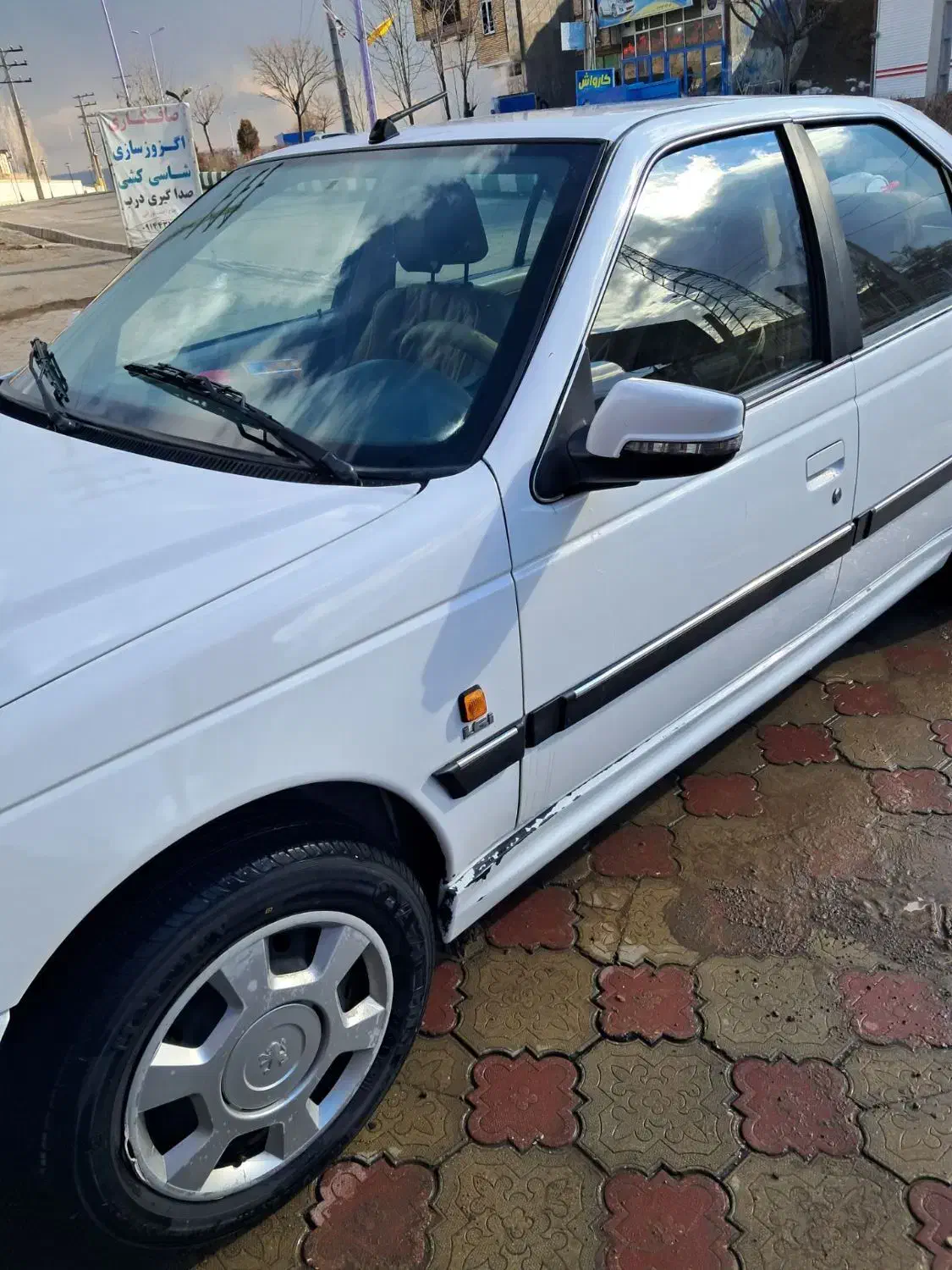 فروش فوری|خودرو سواری و وانت|سراب, |دیوار