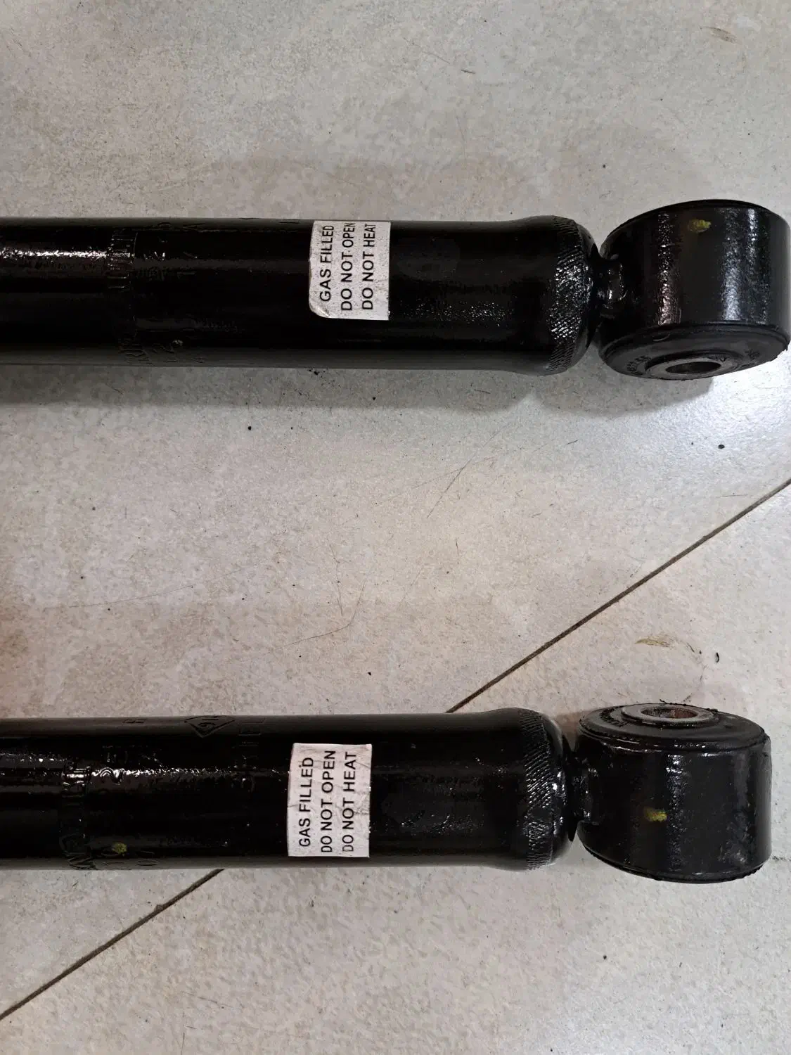 کمک عقب ال۹۰|قطعات یدکی و لوازم جانبی|رشت, جانبازان|دیوار