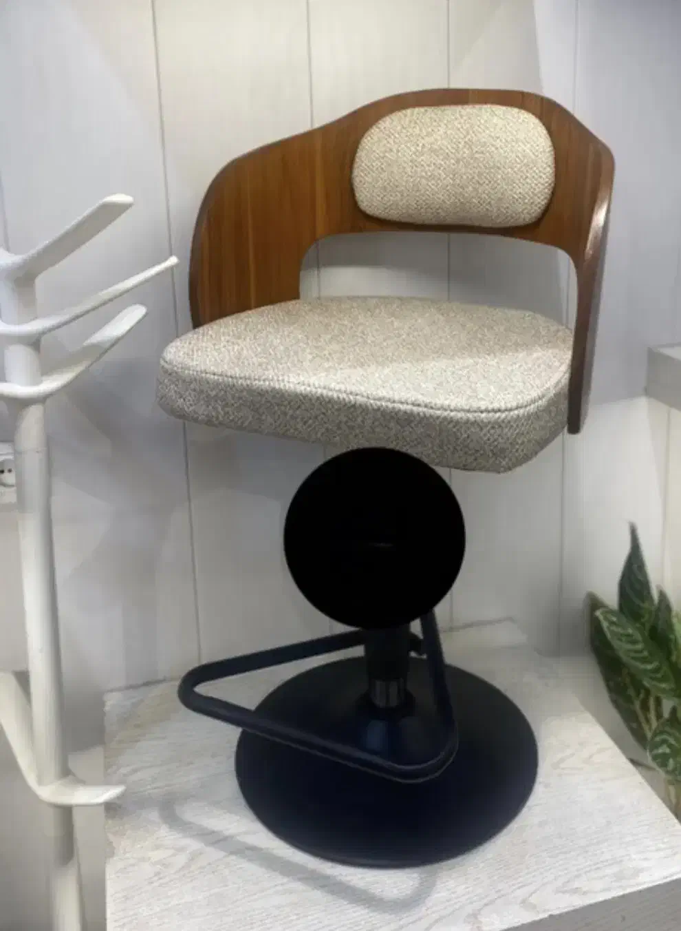 صندلی نهارخوری و اپن و رستورانی باغی ویلایی لمبرد|صندلی و نیمکت|مشهد, عامل|دیوار