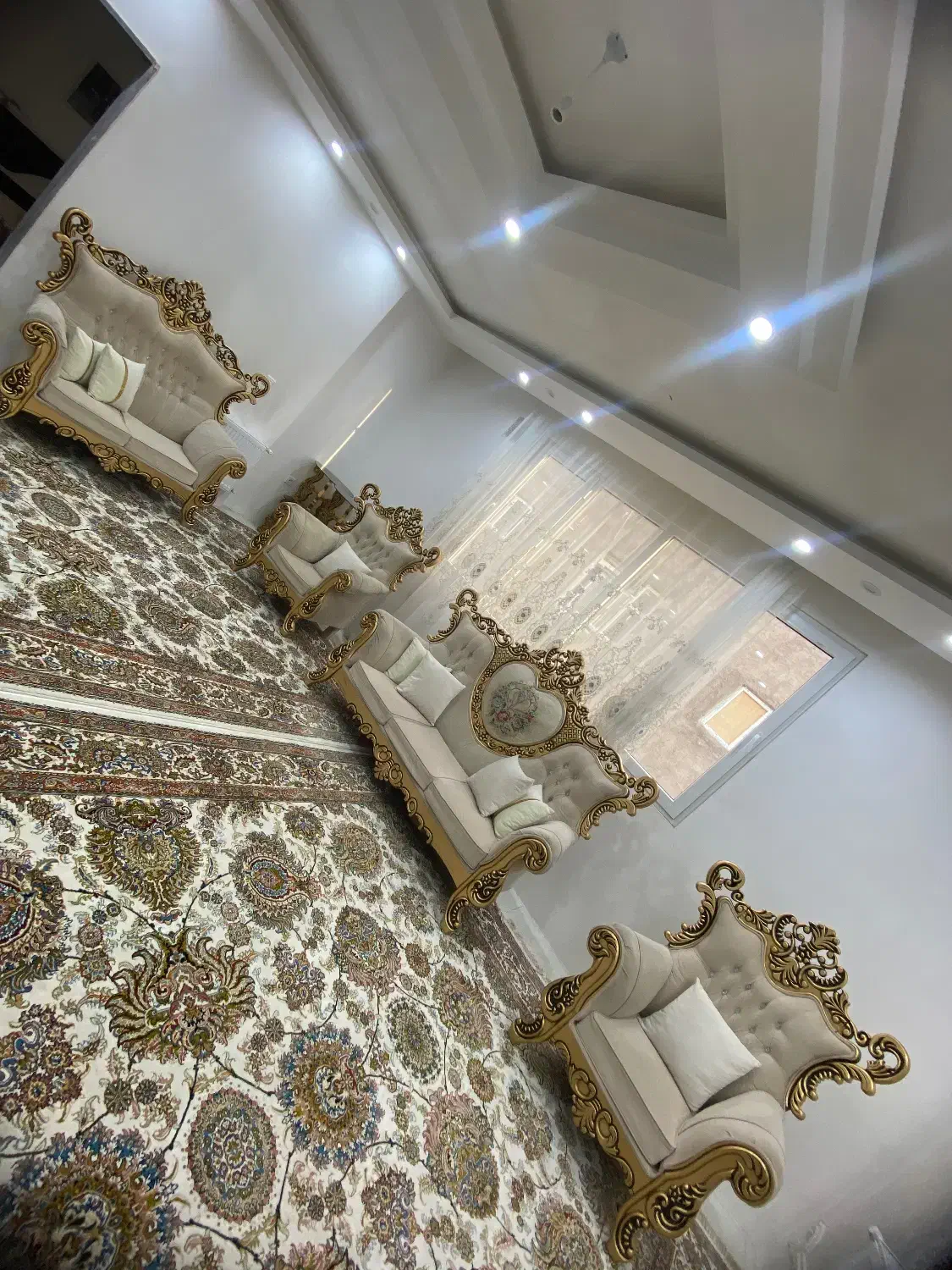 مبل کلاسیک سلطنتی هفت نفره با میز|مبلمان خانگی و میز عسلی|مشهد, ثامن|دیوار