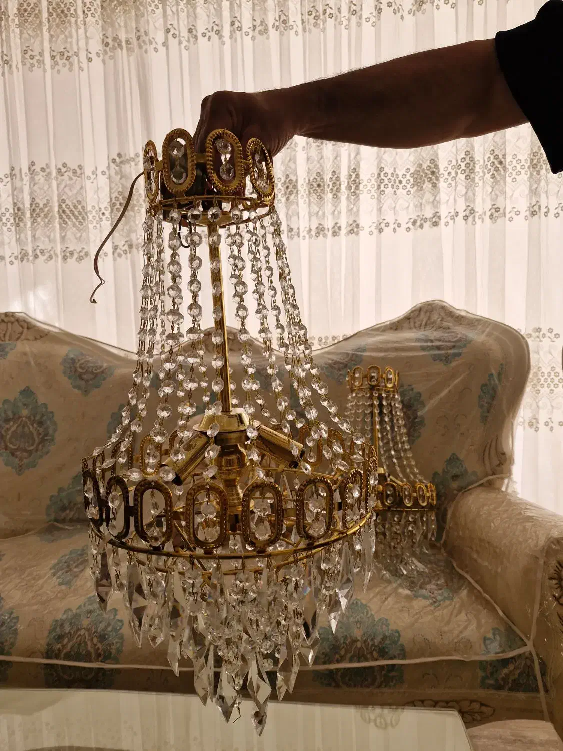 فروش لوستر به علت تغییر دکوراسیون|لوستر و چراغ آویز|تربت‌حیدریه, آسایش|دیوار