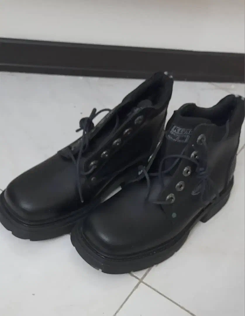 نیم پوت ایتالیایی اصل|کیف، کفش، کمربند|تهران, حکیمیه|دیوار