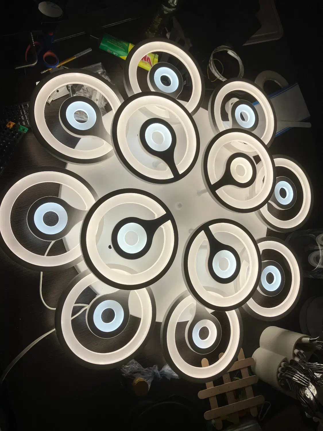 لوستر|لوستر و چراغ آویز|شیراز, قصرالدشت|دیوار