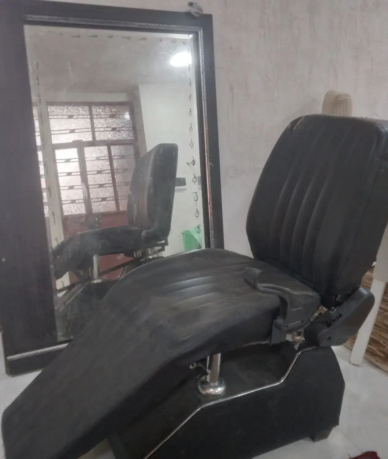 صندلی اریشگا|آرایشگاه و سالنهای زیبایی|یاسوج, |دیوار