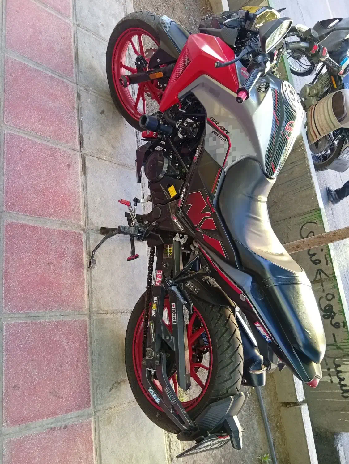 na 180|موتورسیکلت|قم, نخودی|دیوار