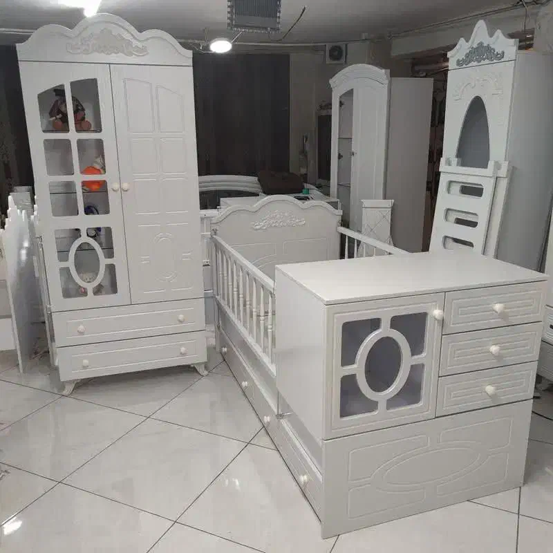 باسیسمونی سرای نی نی دنیای نوزادتان رازیباترکنید**|اسباب و اثاث بچه|اصفهان, باغ زرشک|دیوار