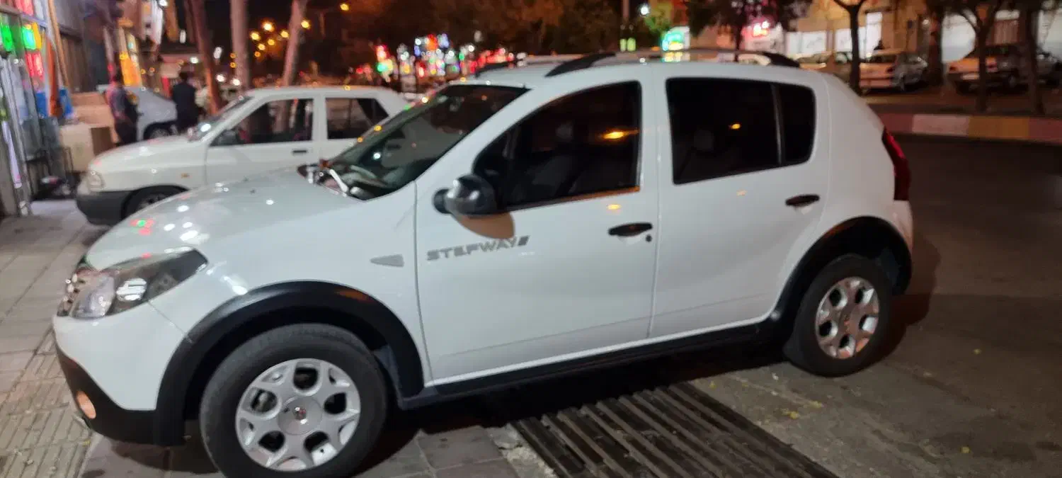 ساندرو استپ وی مدل ۹۶|خودرو سواری و وانت|زنجان, |دیوار