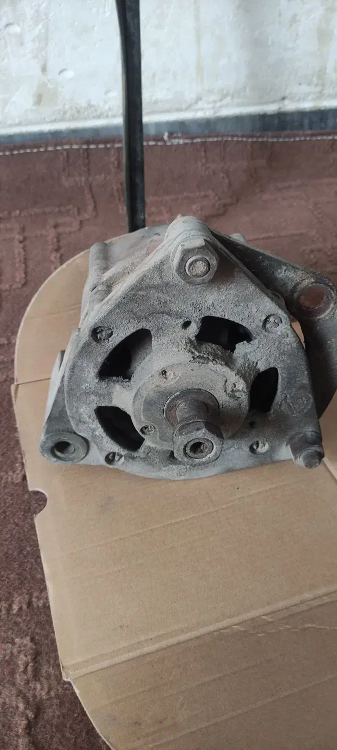 دو عدد دینام 12 ولت 60 آمپر و 45 آمپر|قطعات یدکی و لوازم جانبی|سوسنگرد, |دیوار